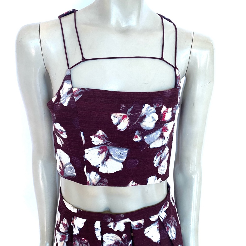 re:named Floral Top and Skirt - Picture 2 of 14